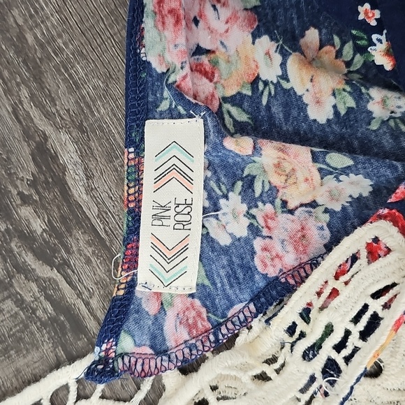 Pink Rose Navy Floral Top with Lace Back - Picture 4 of 5